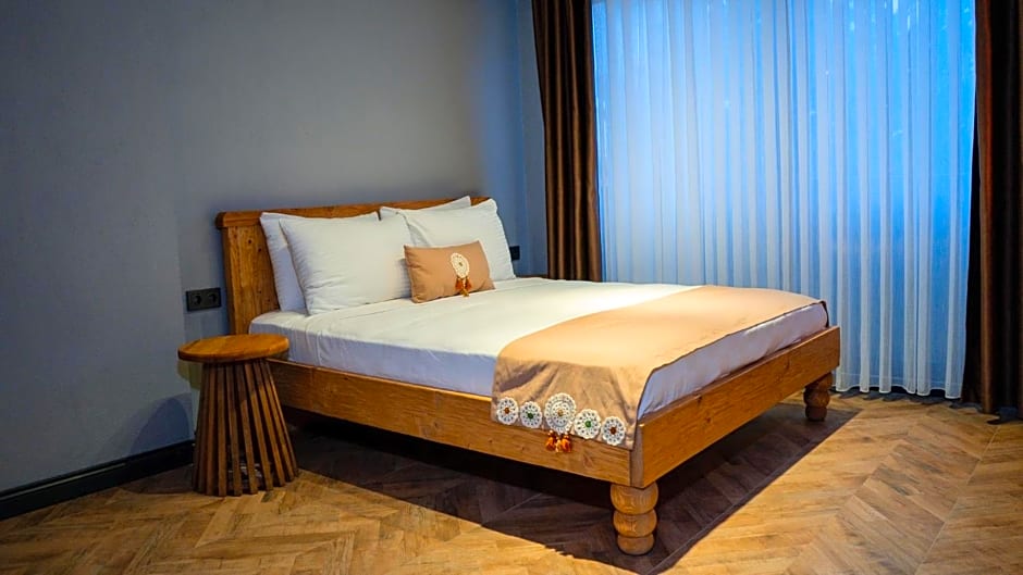 Trina Talles Hotel Alacati - Luxury Desing