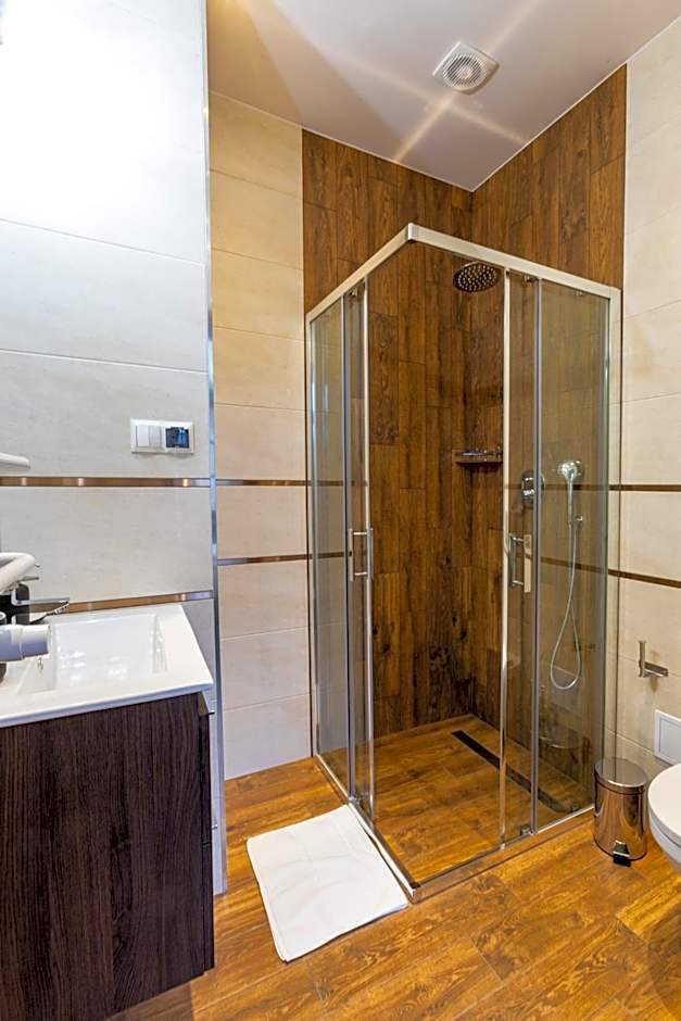 ZEPPELIN APARTMENTS Simple Acomodation