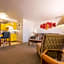 Home Style Apartments - 1 & 3 BR Suites with Full Kitchen