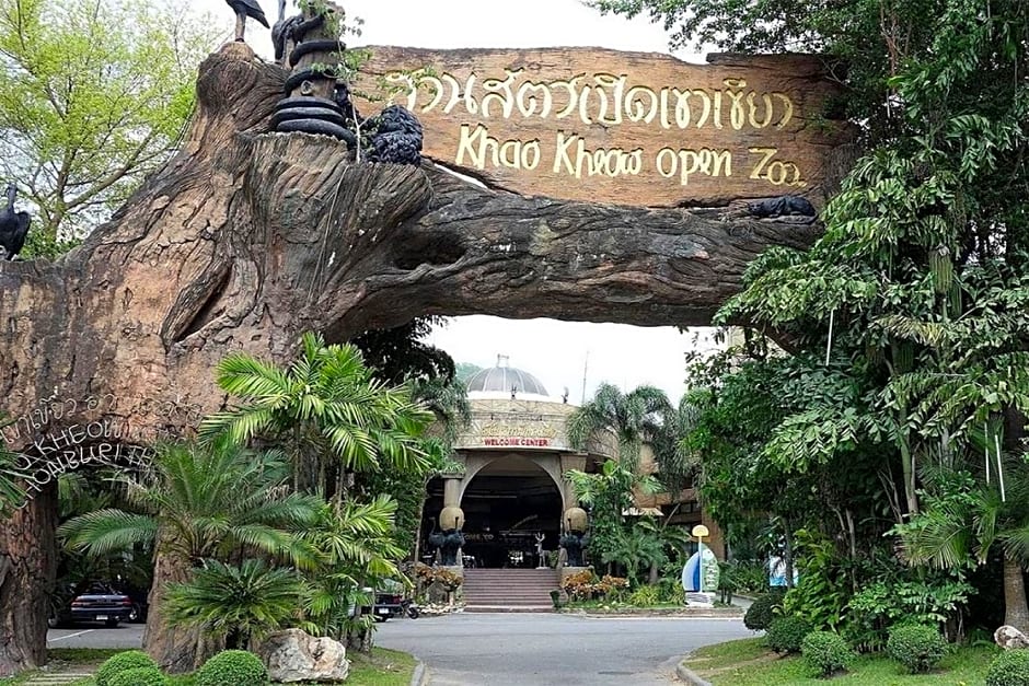 Super OYO 662 Malee Bunga Hotel