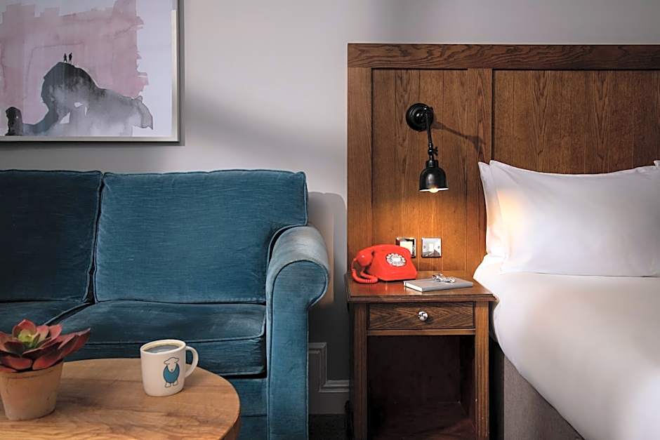 North Lakes Hotel and Spa