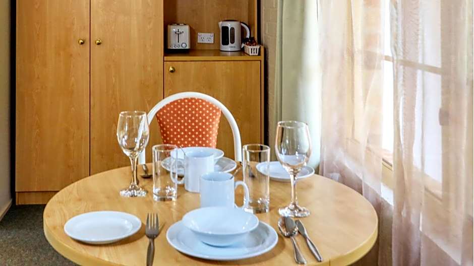 Country Gardens Motor Inn