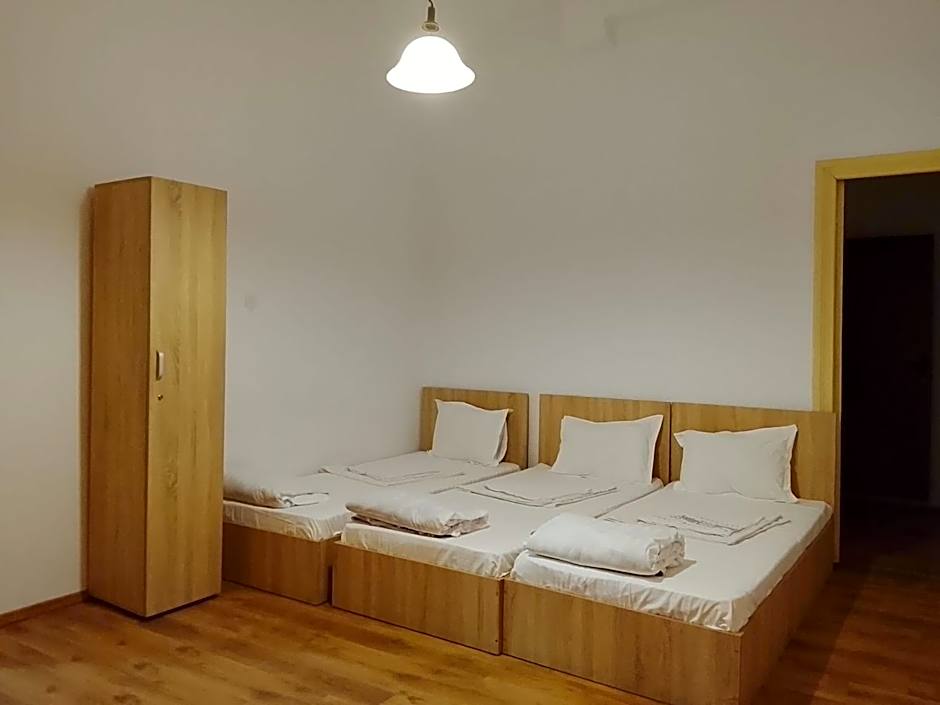 Cazare - Accommodation