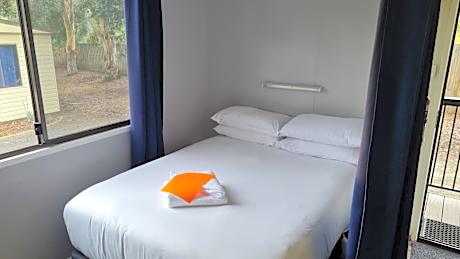 Economy Studio Cabin - Pet Friendly