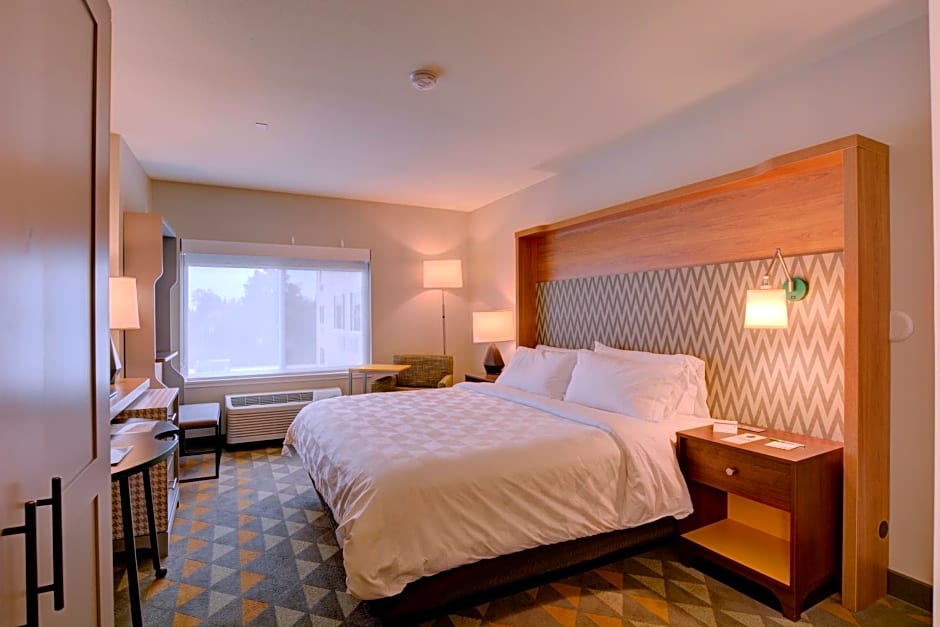 Holiday Inn - Salem by IHG