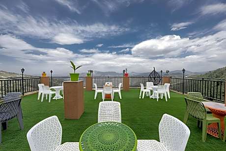  The Charvi Retreat by Exotic Stays