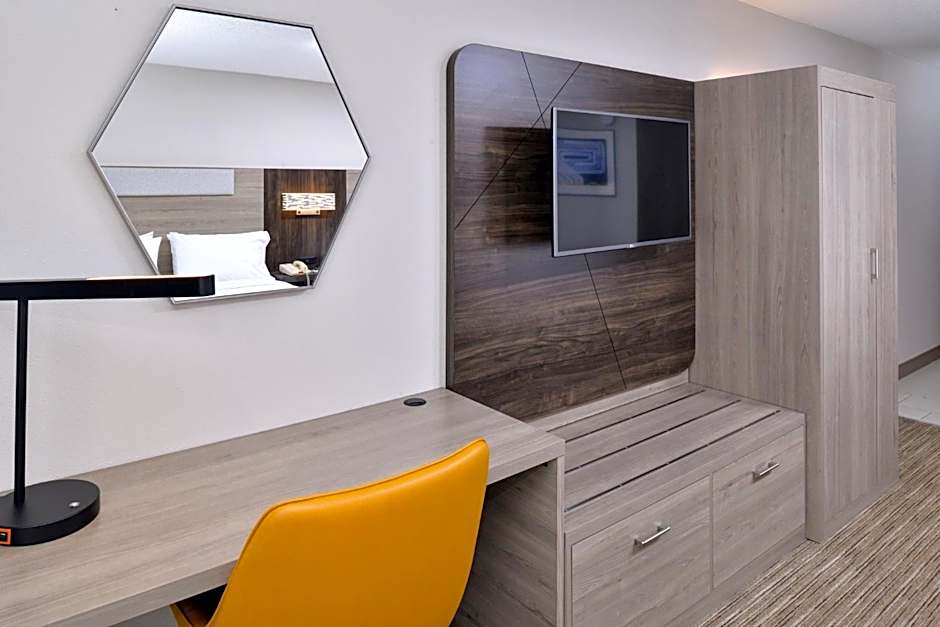 Holiday Inn Express Winston-Salem Downtown West By IHG