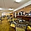 Ramada Hotel & Conference Center by Wyndham Plymouth