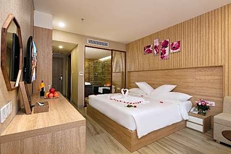 Executive Sea View King Room