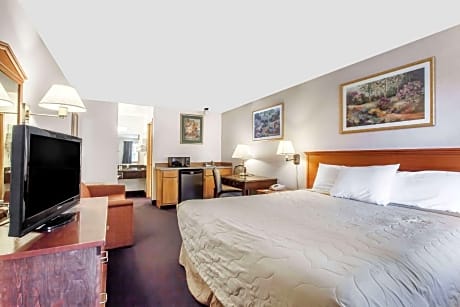 1 Queen Bed, Nonsmoking