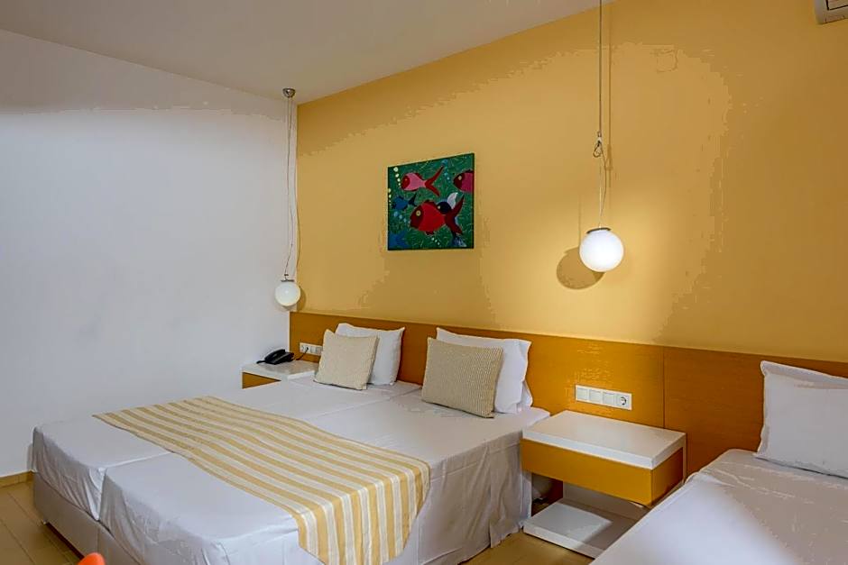 Zeus Hotels Palm Beach