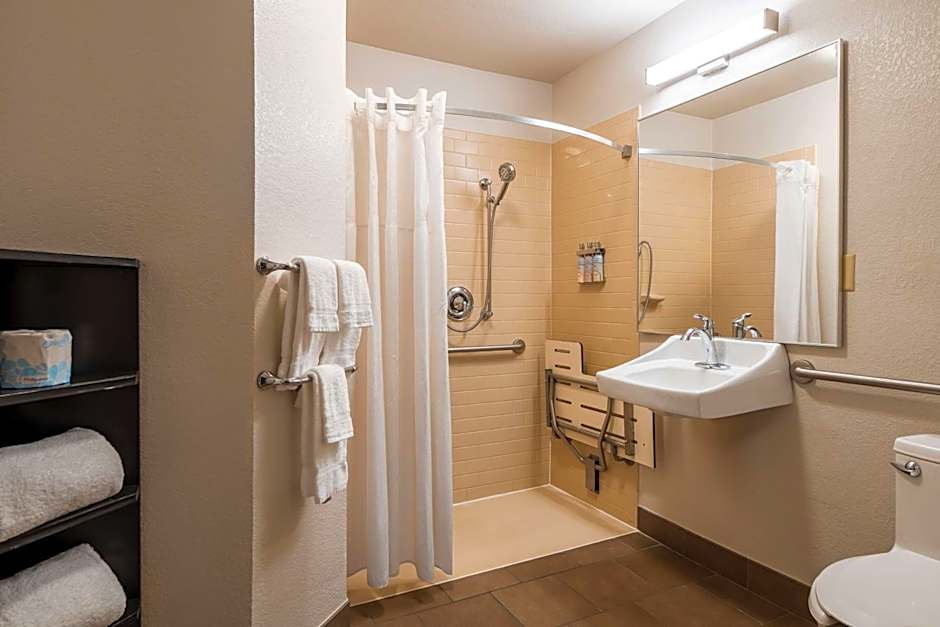 Sonesta Simply Suites Dallas Richardson