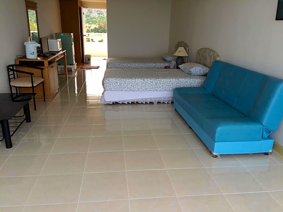 Milford Paradise Condominium