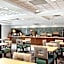 La Quinta Inn & Suites by Wyndham Omaha Airport Downtown