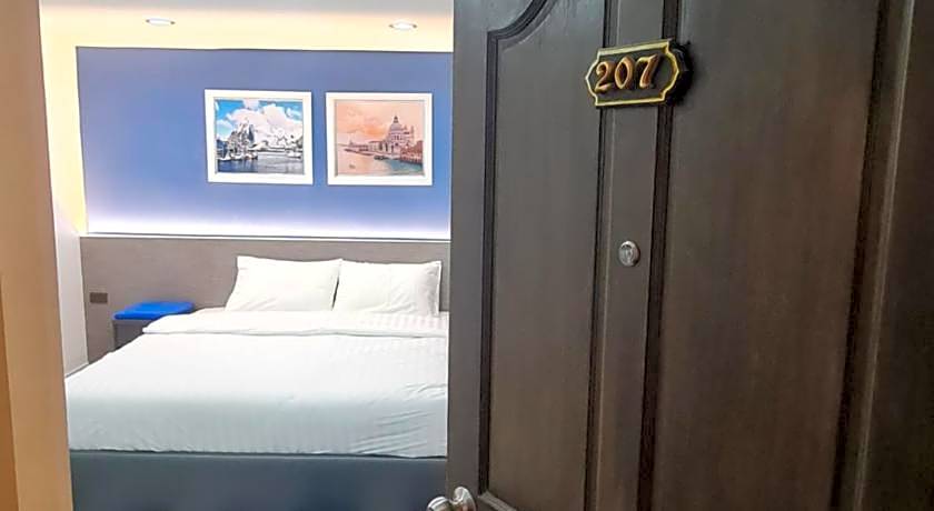Poonsuk Place Hotel