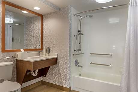 2 Double Mobility/Hearing Access W/Tub Nosmok