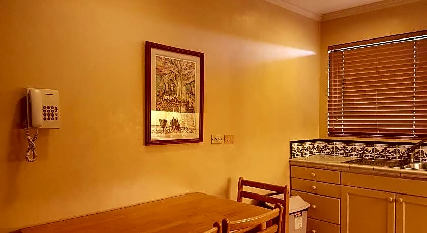 Sophia Suites Residence Hotel