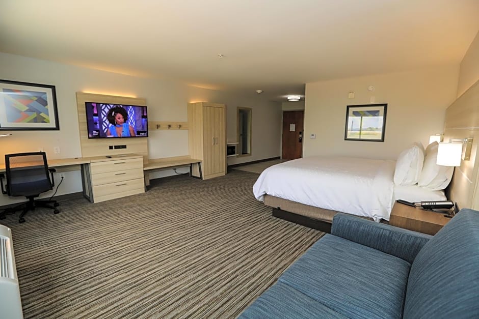 Holiday Inn Express Hillsboro I-35 By IHG