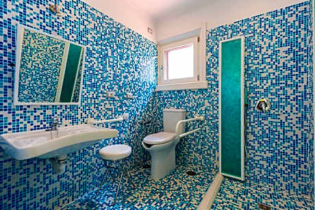 Deluxe Suite with Sea View