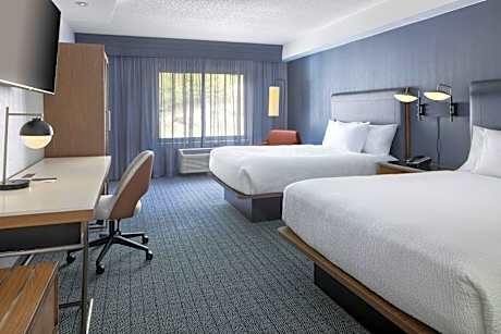 Queen Room with Two Queen Beds