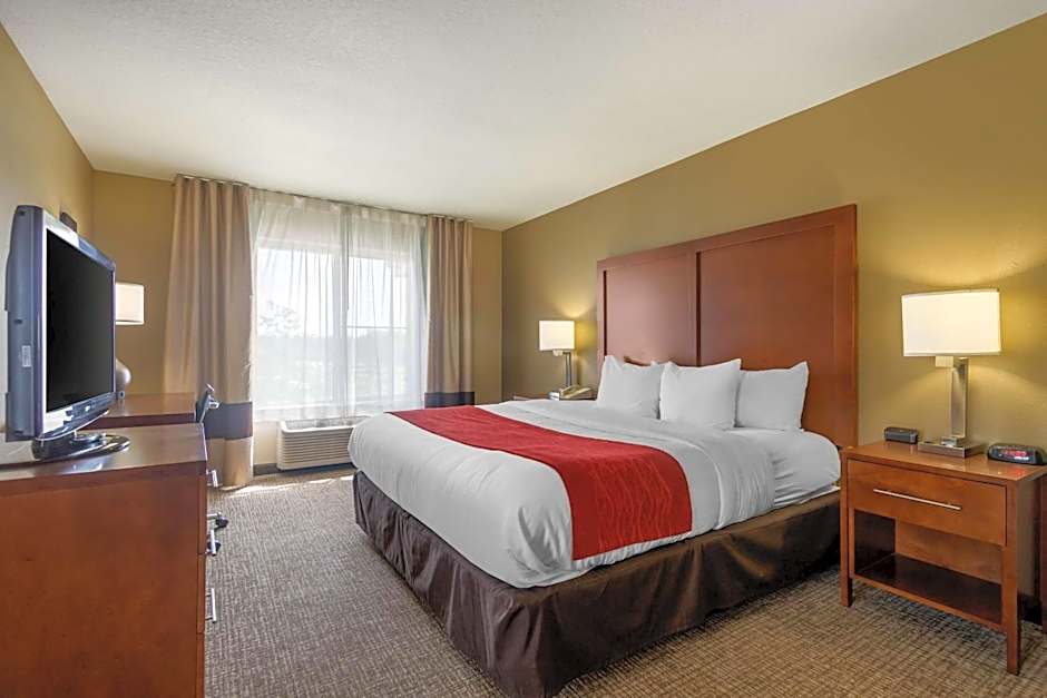 Comfort Inn & Suites Pittsburg KS