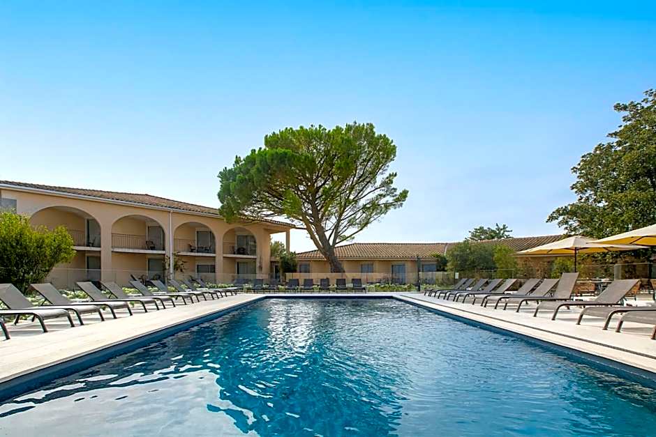 Golden Tulip Avignon Le Paradou