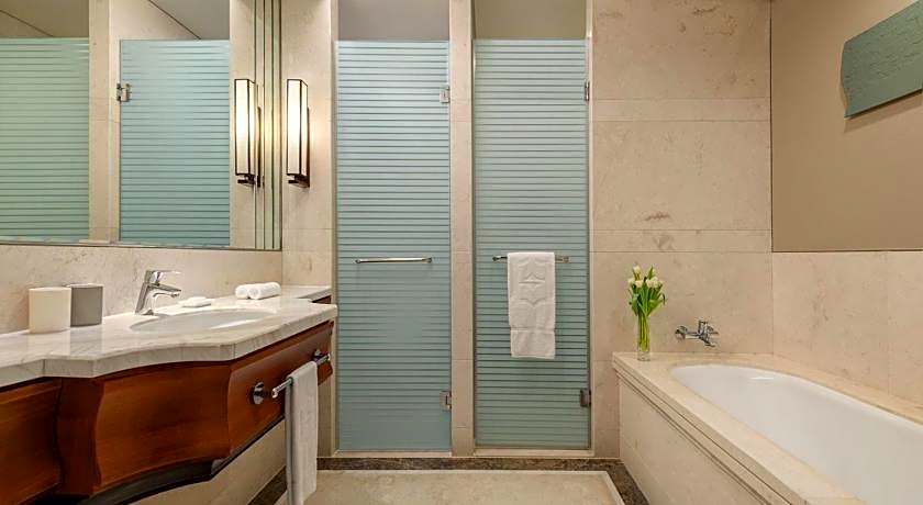 Shangri-La Qinhuangdao