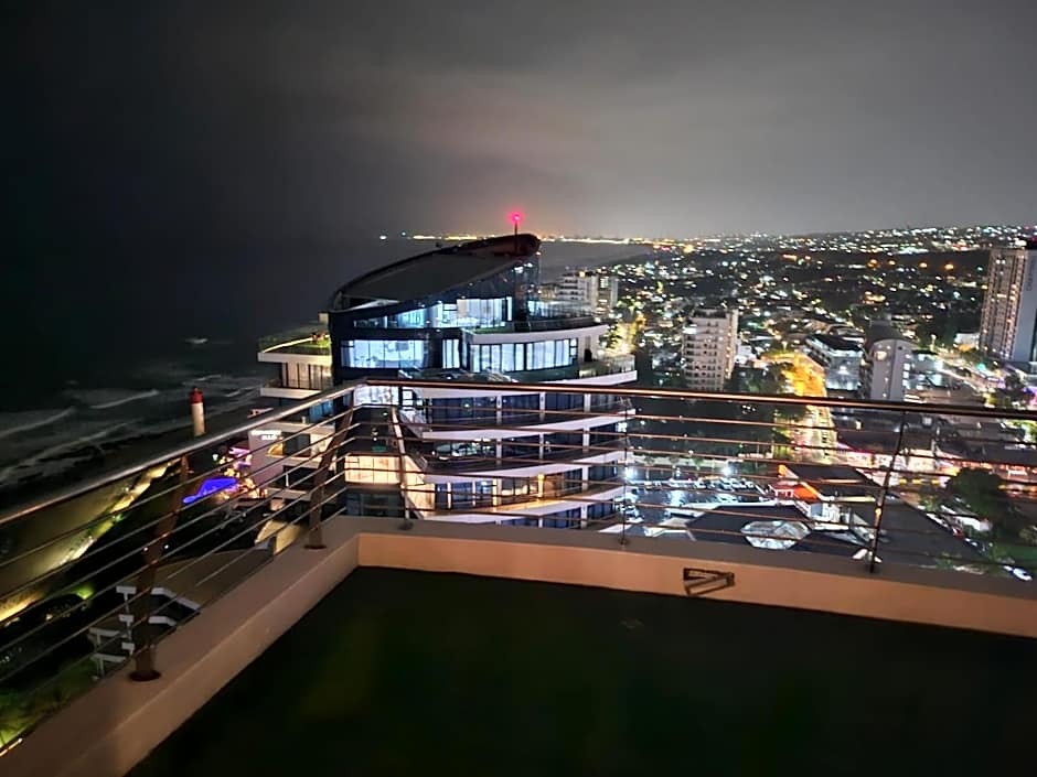 The Pearls of Umhlanga, or Oceans Apts