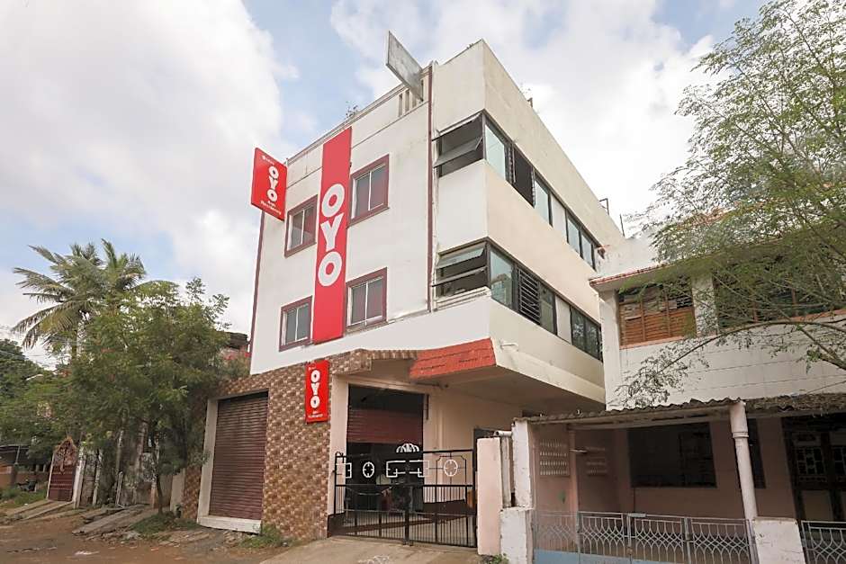 D-qube Hotels by OYO Rooms – Chennai, IL