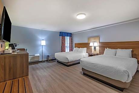 Queen Room with Two Queen Beds and Walk-In Shower - Mobility Accessible/Non-Smoking