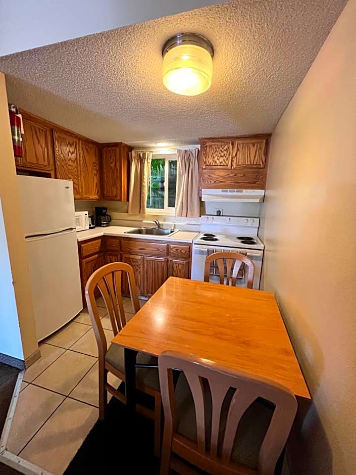Timbers INN and Suites