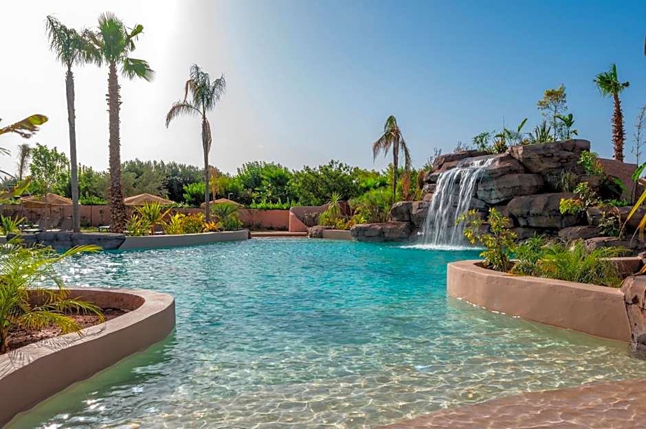 Oasis lodges