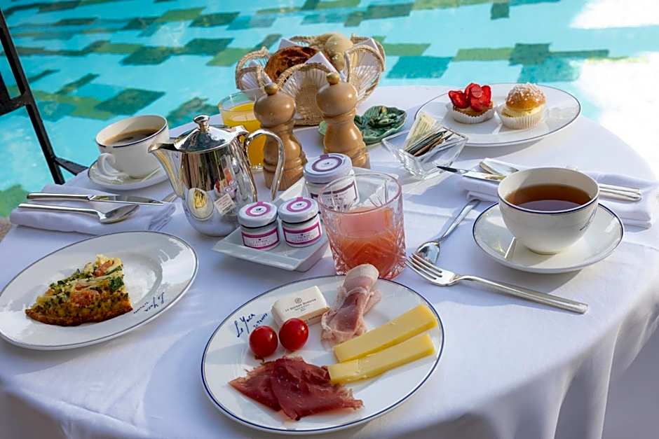Hotel Le Y