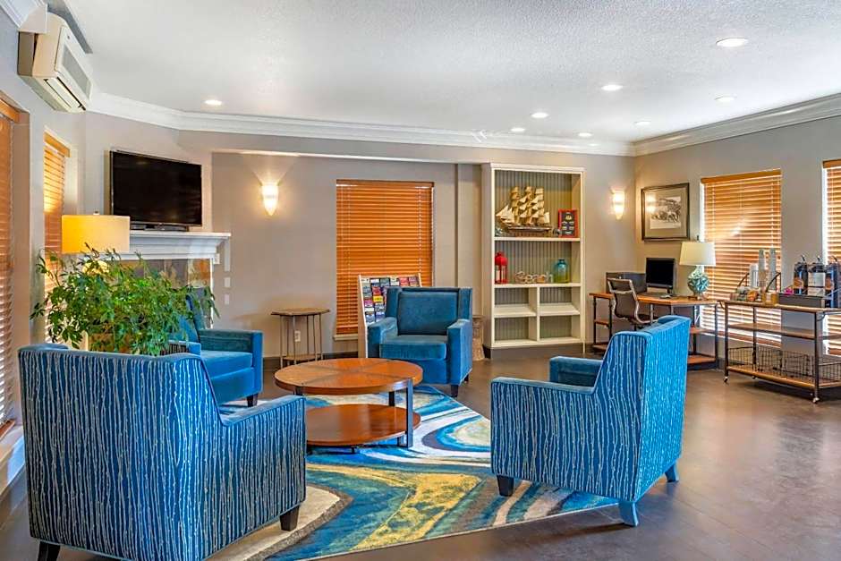 Elizabeth Oceanfront Suites, an Ascend Collection Hotel