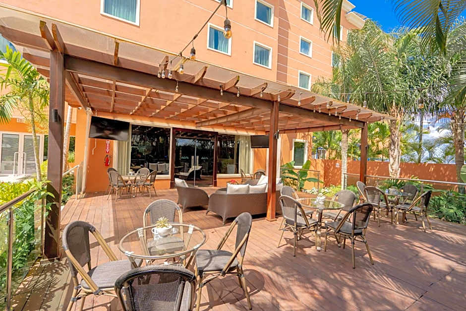 Hodelpa Garden Court