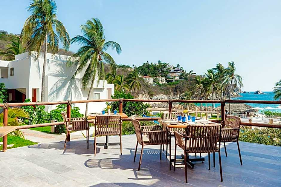 Camino Real Zaashila Huatulco