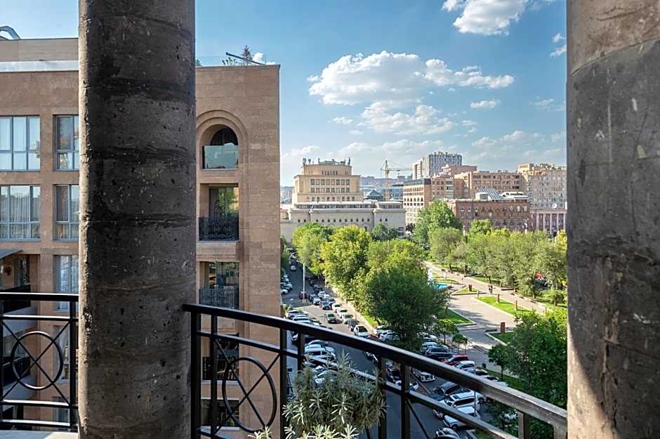 Tufenkian Historic Yerevan Hotel