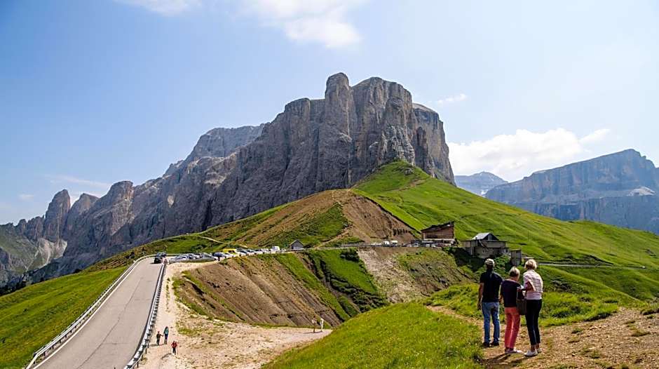 Kyrr Smart Mountain Retreat