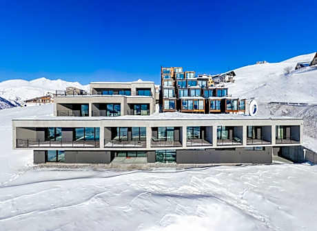 Quadrum Hotel