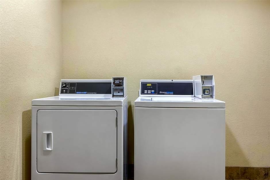 Best Western Bastrop Pines Inn