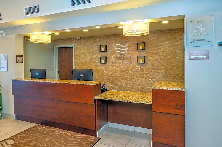 Comfort Inn & Suites