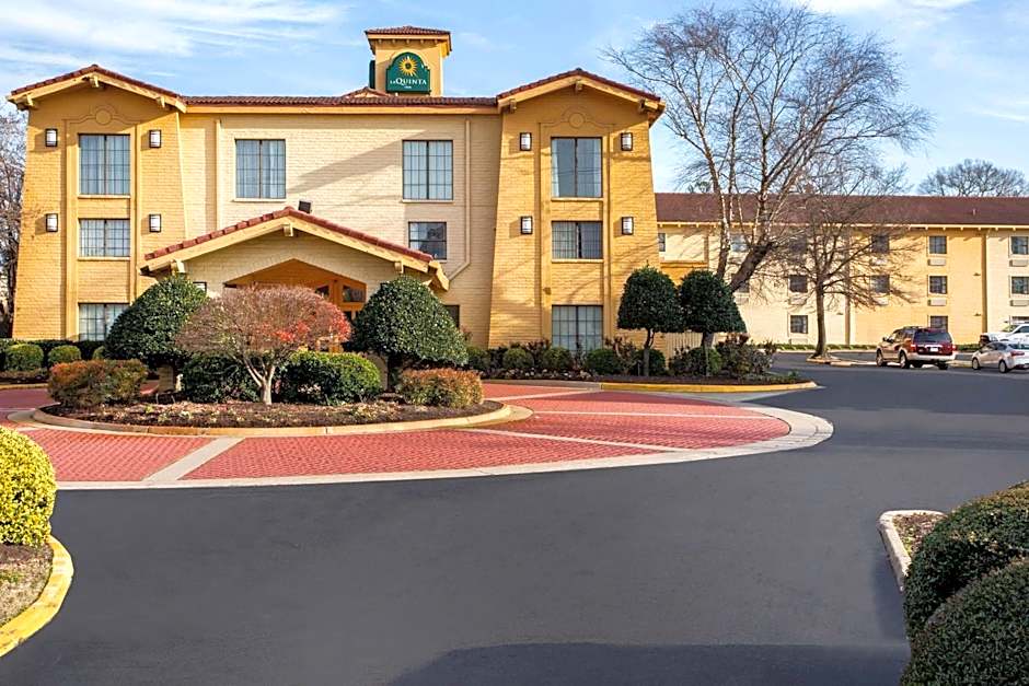 La Quinta Inn & Suites by Wyndham Norfolk Virginia Beach
