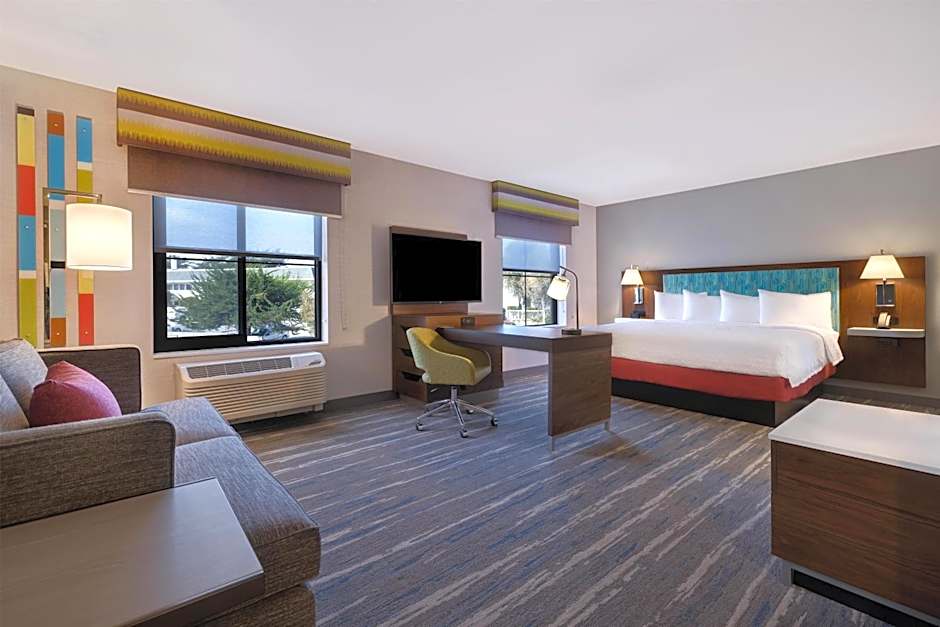 Hampton Inn By Hilton & Suites Marina