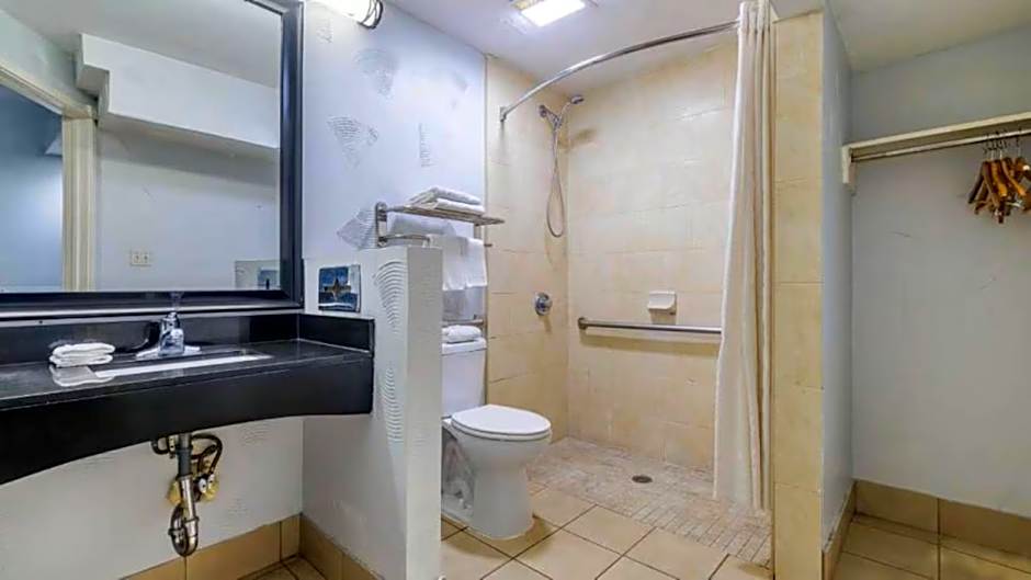 Studio 6 Suites Dallas, TX - Downtown