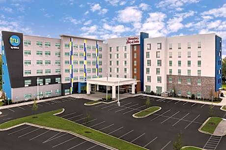 Hampton Inn By Hilton & Suites Charlotte Airport Lake Pointe
