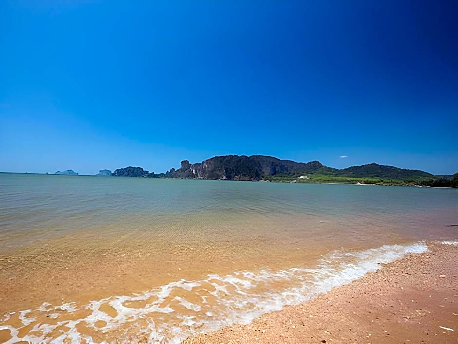 Amatapura Beach Villa 1, SHA Certified