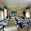 Room in Guest room - Versilia Mare Amore 1923