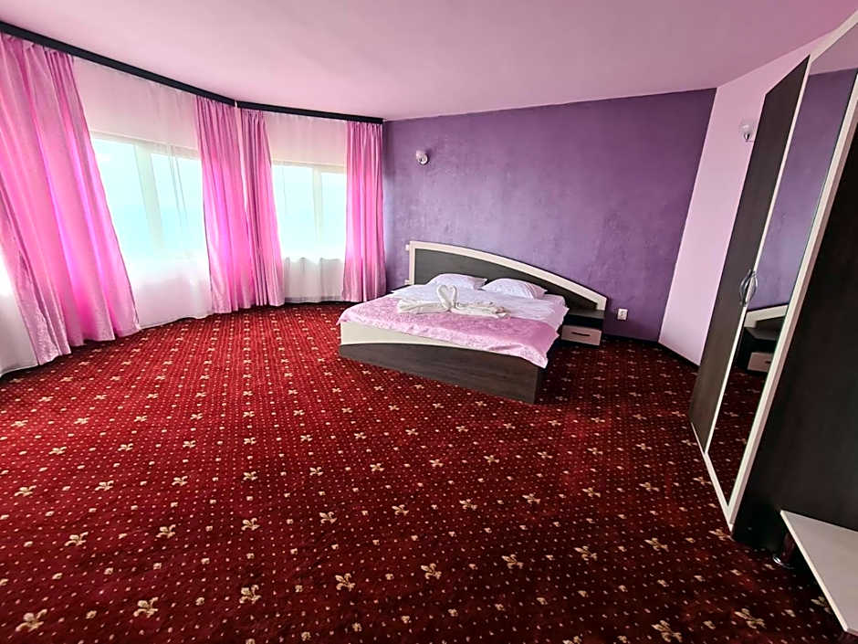 HOTEL CARMINA