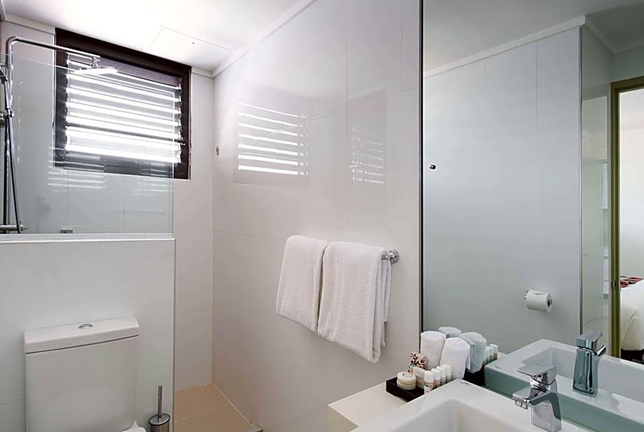 Ramada Suites by Wyndham Wailoaloa Beach Fiji