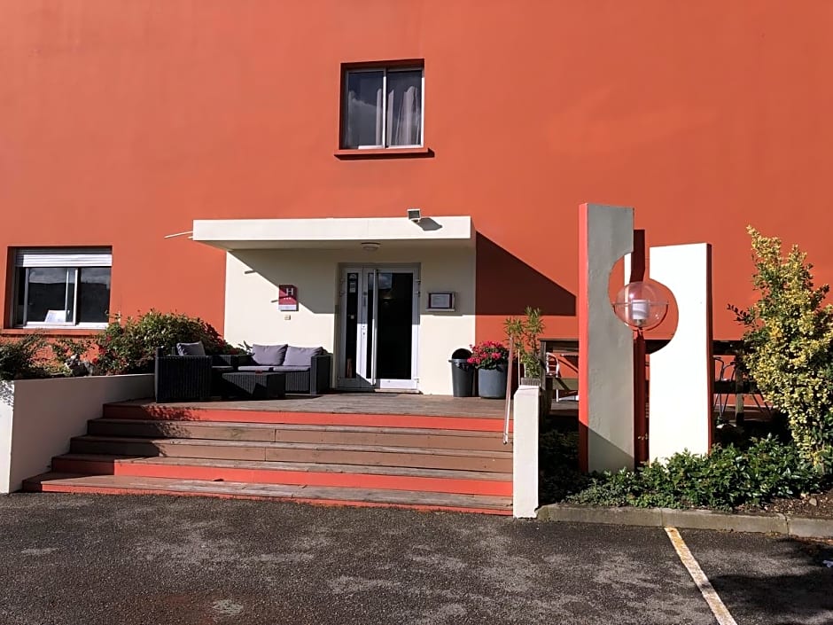 Adonis Lyon Est Hôtel Artys